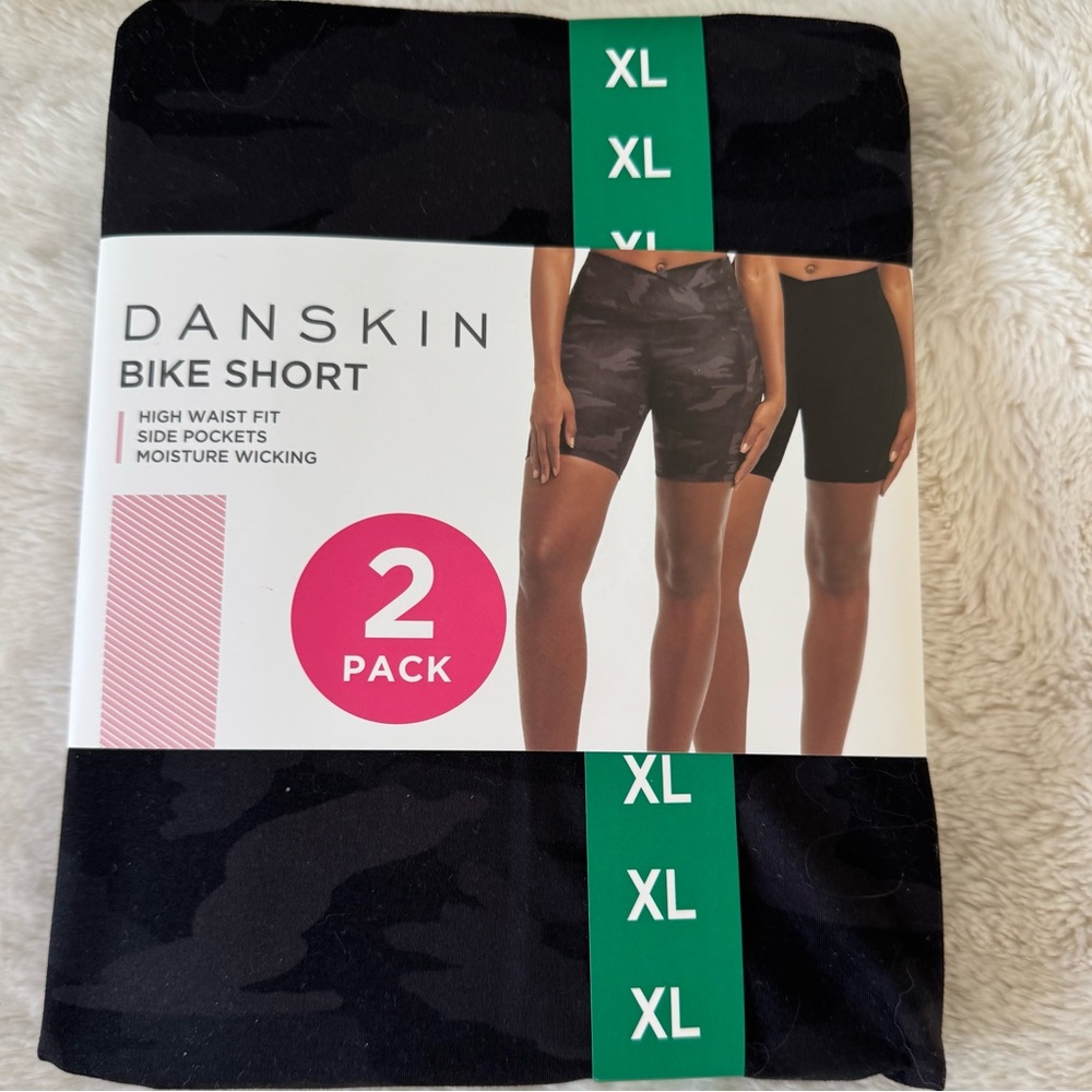 NWT Danskin Women’s Bike Short 2-Pack Black Camo